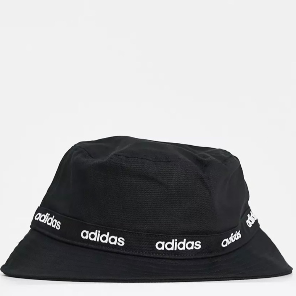 NWOT Adidas Bucket Hat